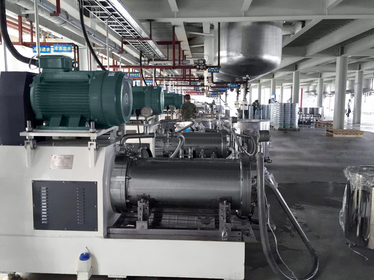廣州水性工業(yè)漆客戶訂購的CDP大流量砂磨機(jī)已投